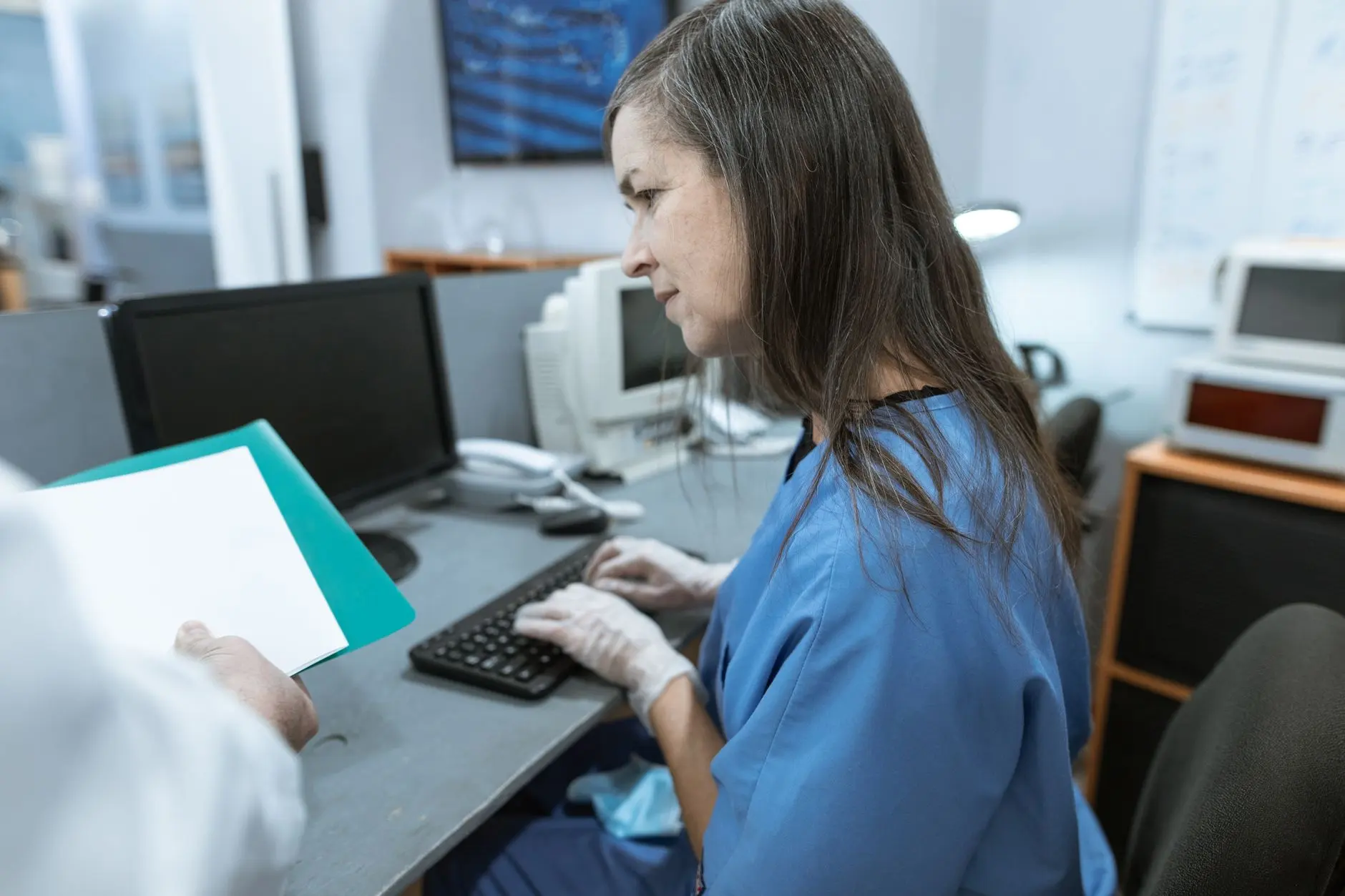 温州飓凡双面呢大衣选购指南：从面料工艺到版型设计的专业解析